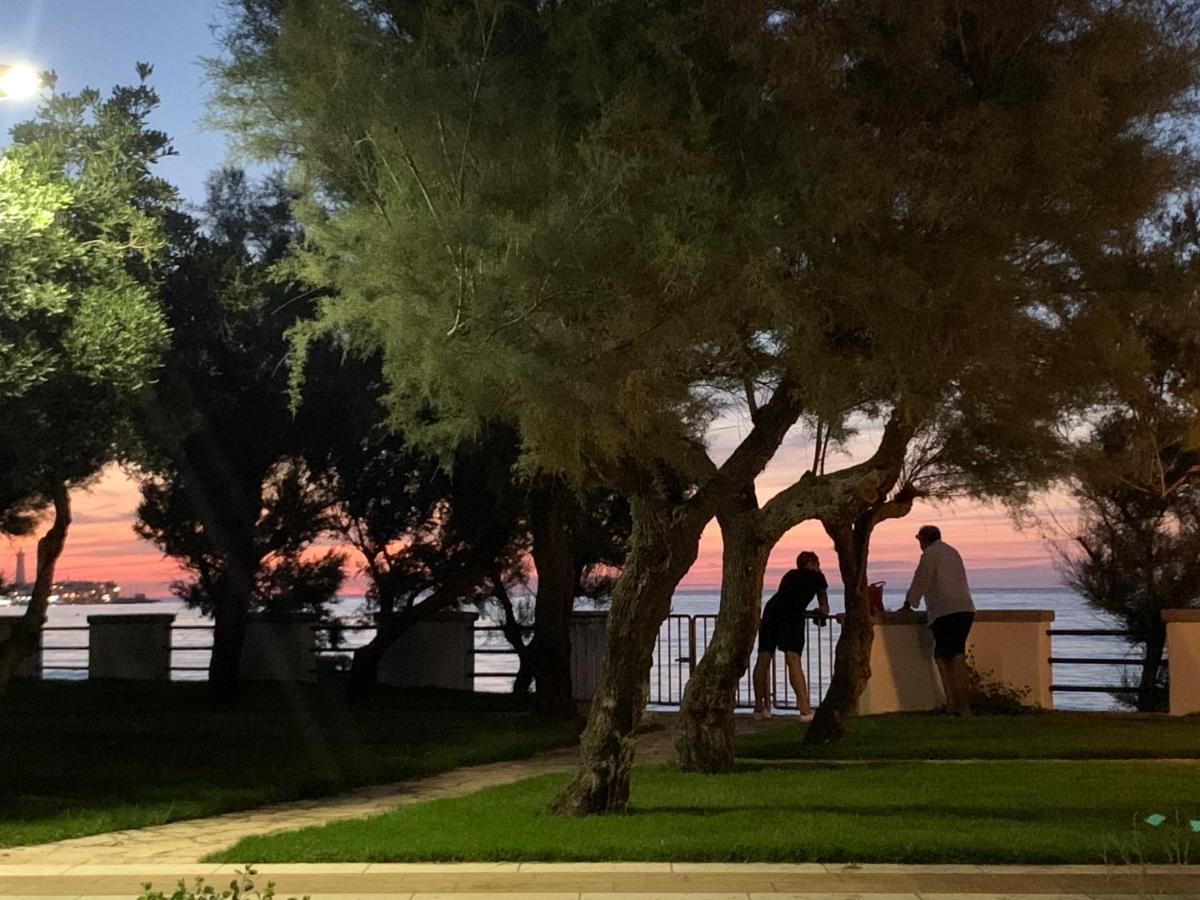 Aurelia Sea View Bed and Breakfast Torre Canne Eksteriør billede